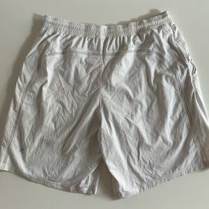 Men’s Lululemon White 9” Pacebreaker Shorts with Liner